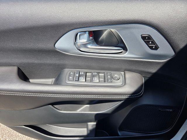 2026 Chrysler Pacifica Limited AWD