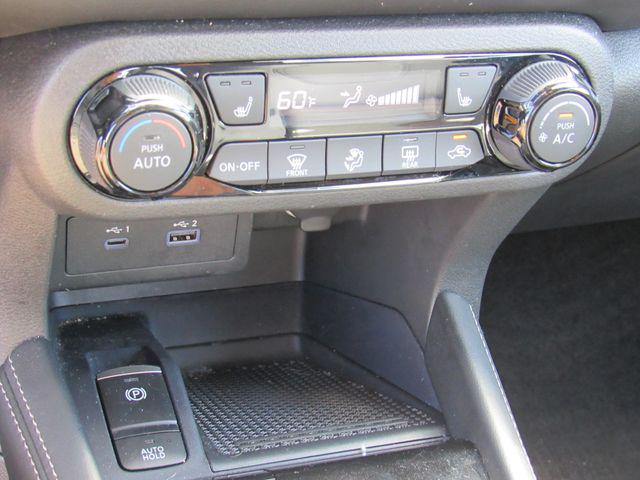 2024 Nissan Kicks SR Xtronic CVT