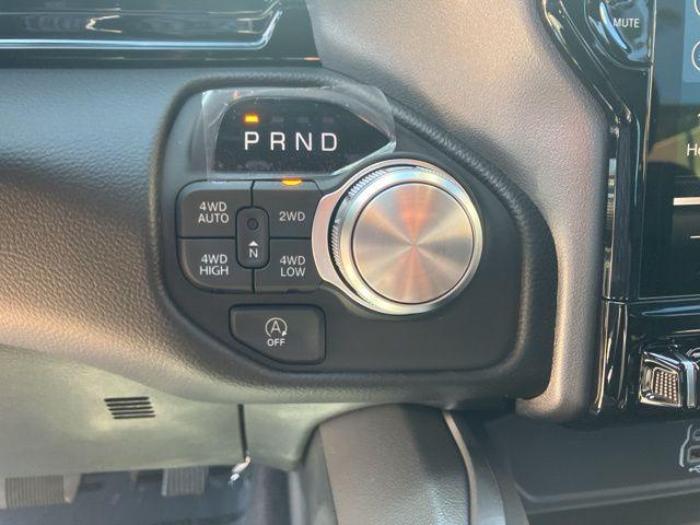 2026 Ram 1500 Laramie Crew Cab 4x4 5'7" Box