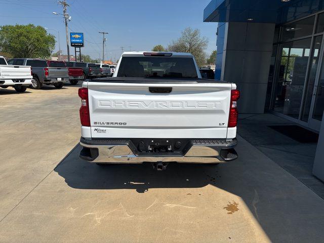 2023 Chevrolet Silverado 1500 4WD Crew Cab Standard Bed LT