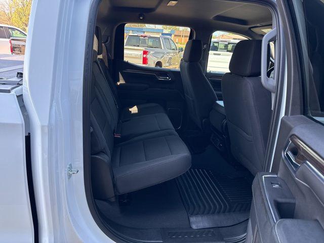 2023 Chevrolet Silverado 1500 4WD Crew Cab Standard Bed LT