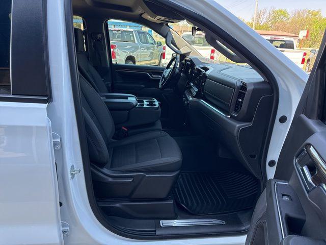 2023 Chevrolet Silverado 1500 4WD Crew Cab Standard Bed LT