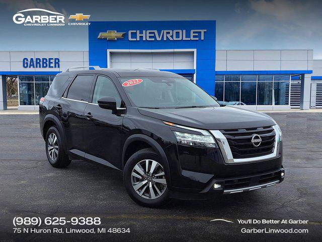 2022 Nissan Pathfinder SL 4WD for sale in Linwood, MI