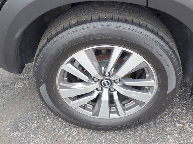 2022 Nissan Pathfinder SL 4WD