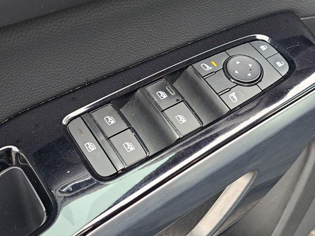 2022 Nissan Pathfinder SL 4WD