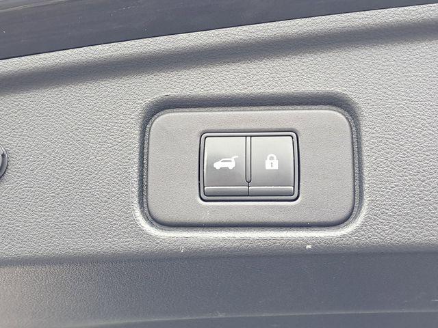 2022 Nissan Pathfinder SL 4WD