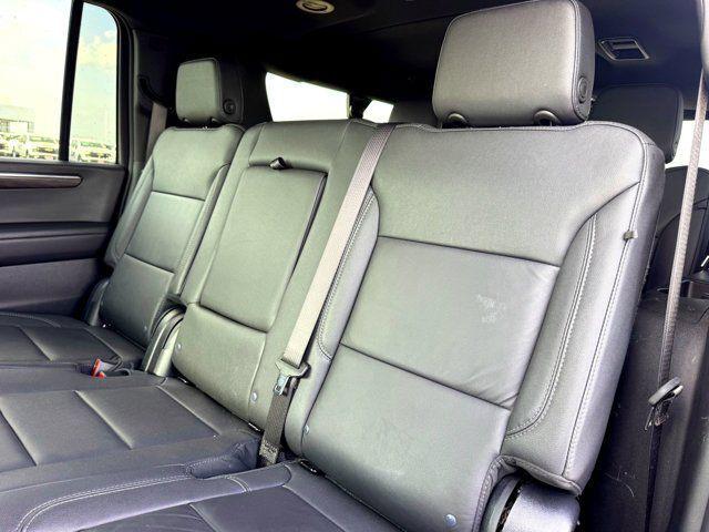2025 Chevrolet Suburban 4WD Z71