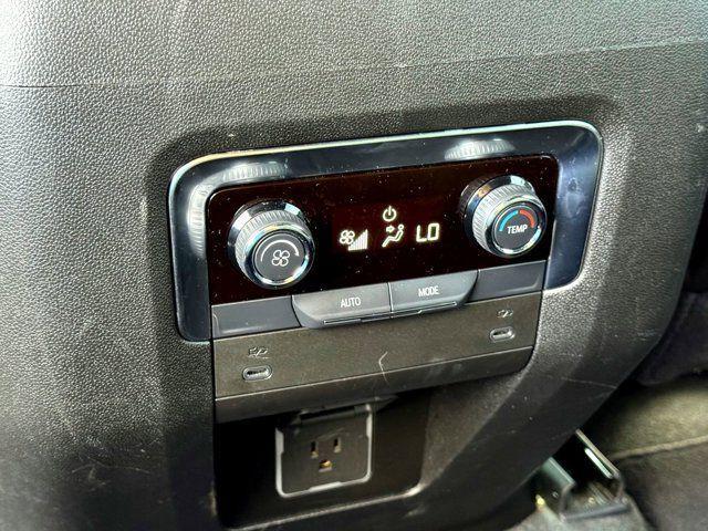 2025 Chevrolet Suburban 4WD Z71
