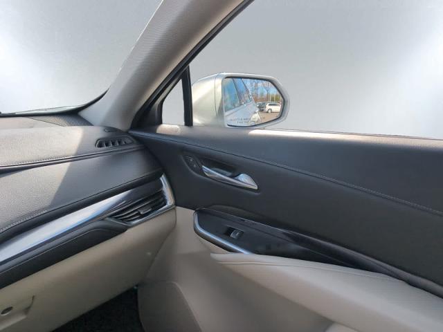 2019 Cadillac XT4 Luxury