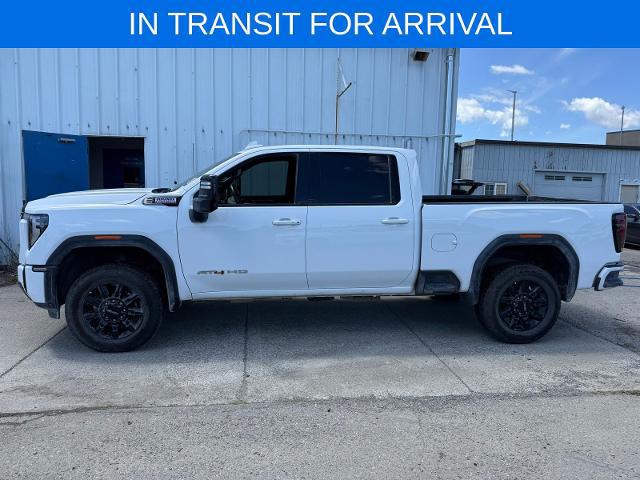 2025 GMC Sierra 2500HD 4WD Crew Cab Standard Bed AT4