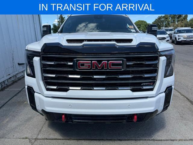 2025 GMC Sierra 2500HD 4WD Crew Cab Standard Bed AT4