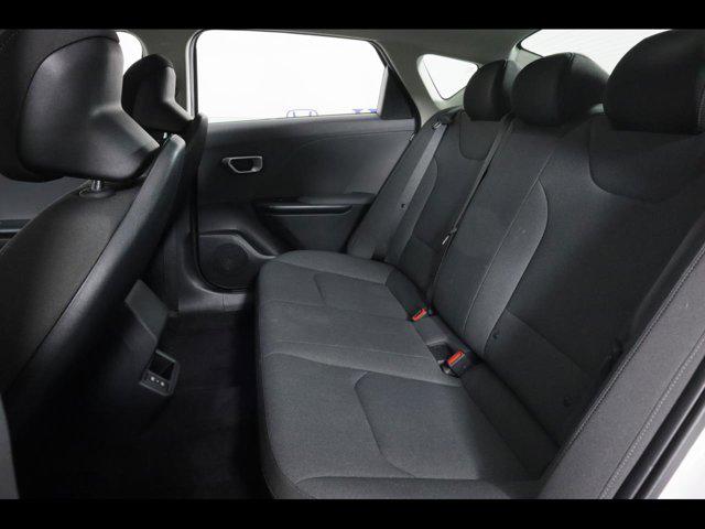 2025 Kia K4 LX