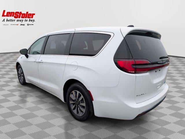 2024 Chrysler Pacifica Hybrid Select 2024 Chrysler Pacifica Hybrid Select