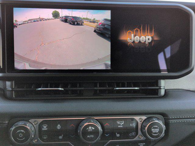2024 Jeep Wrangler 4-Door Sahara 4x4