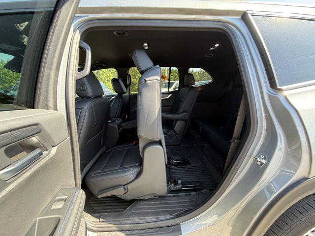 2024 GMC Acadia FWD Elevation