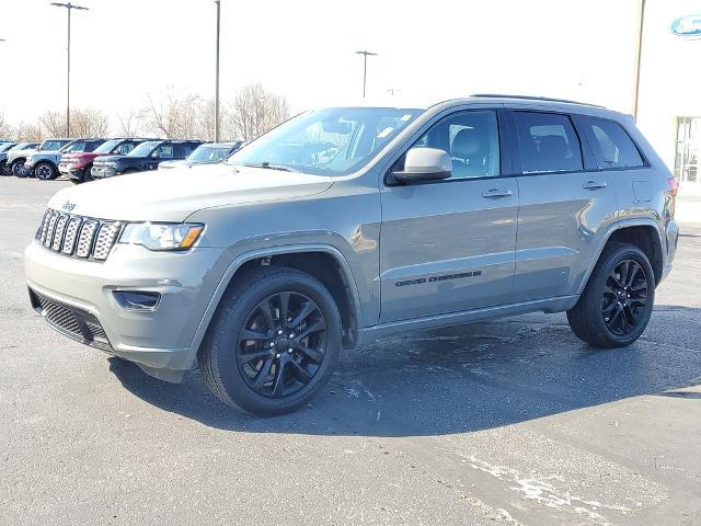 2022 Jeep Grand Cherokee Laredo X 4x4