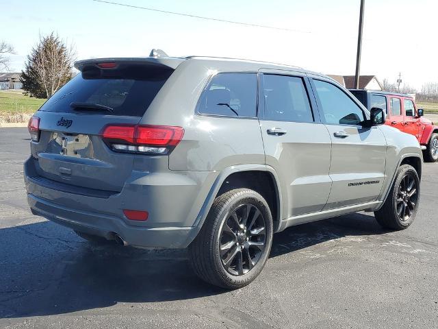 2022 Jeep Grand Cherokee Laredo X 4x4