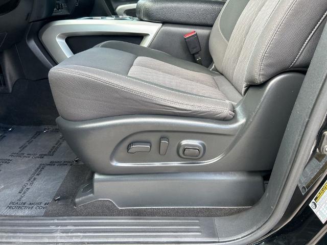 2024 Nissan Titan Crew Cab SV 4x2