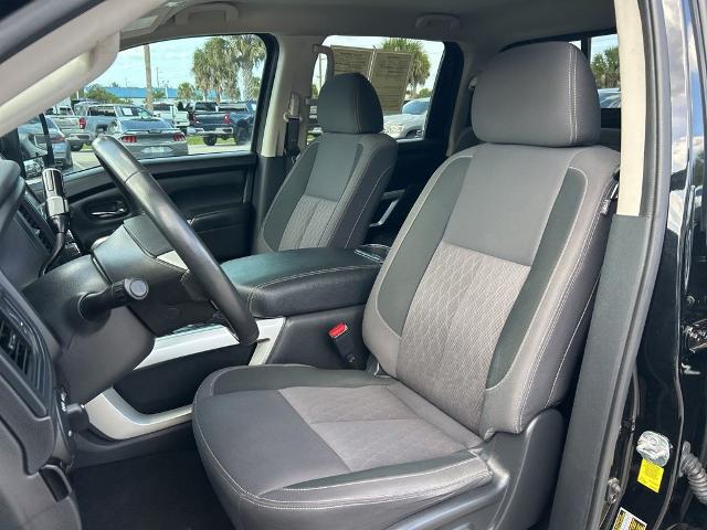 2024 Nissan Titan Crew Cab SV 4x2