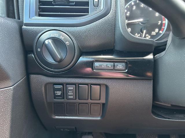 2024 Nissan Titan Crew Cab SV 4x2