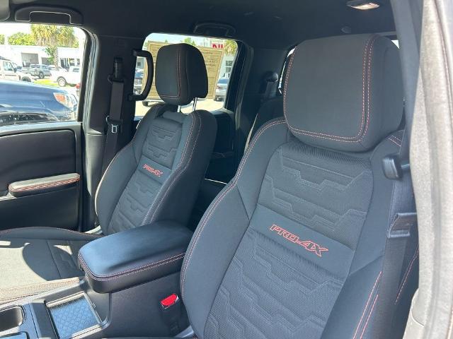 2025 Nissan Frontier Crew Cab PRO-4X 4x4