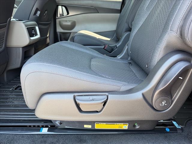 2026 Kia Carnival MPV LX