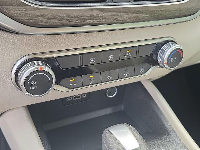 2025 Nissan Altima SV FWD
