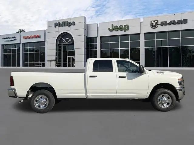 2026 Ram 2500 Tradesman Crew Cab 4x4 8' Box