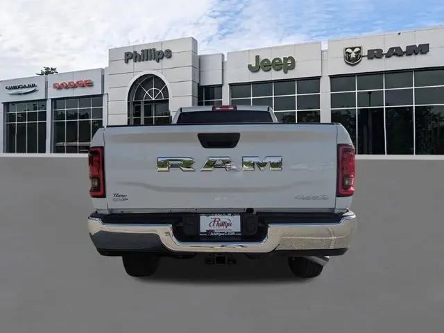 2026 Ram 2500 Tradesman Crew Cab 4x4 8' Box