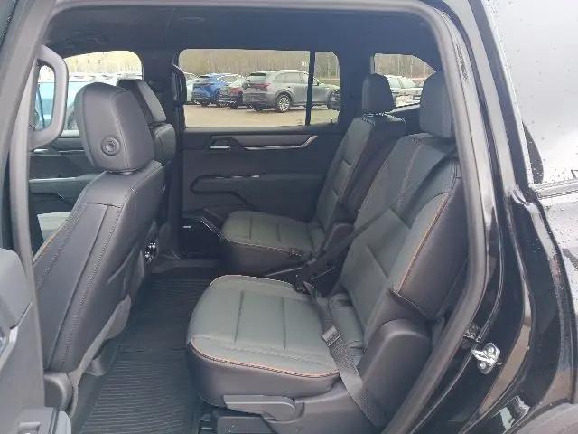 2026 GMC Acadia AT4 AWD