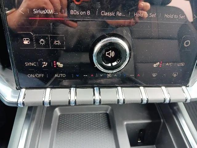 2026 GMC Acadia AT4 AWD