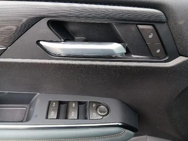 2026 GMC Acadia AT4 AWD