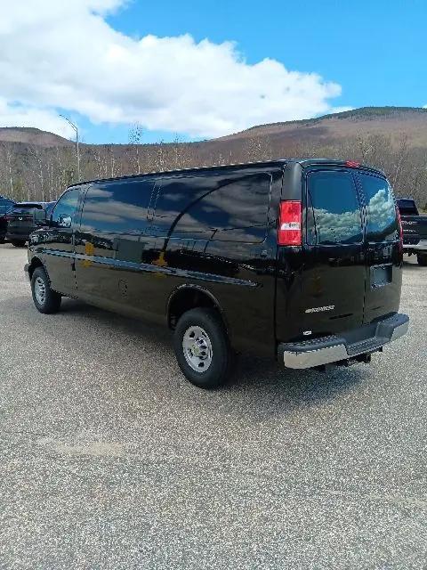 2026 Chevrolet Express Cargo Van 2500 Extended Wheelbase, WT, RWD
