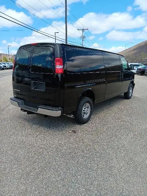 2026 Chevrolet Express Cargo Van 2500 Extended Wheelbase, WT, RWD