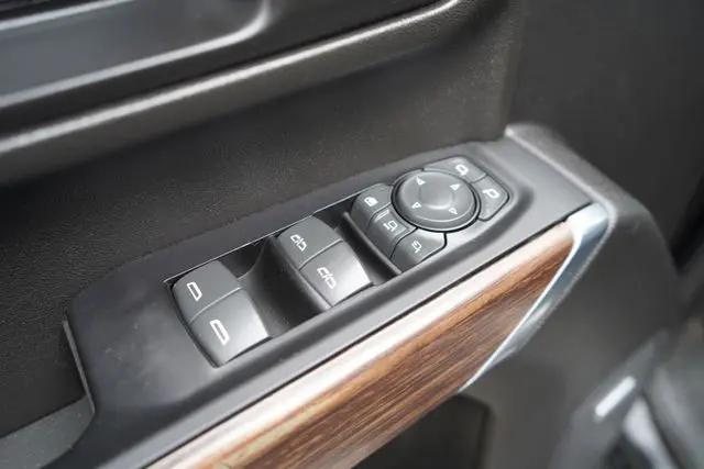 2023 Chevrolet Silverado 3500HD 4WD Crew Cab Standard Bed High Country
