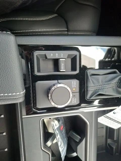 2026 Toyota Tundra Limited CrewMax 6.5' Bed