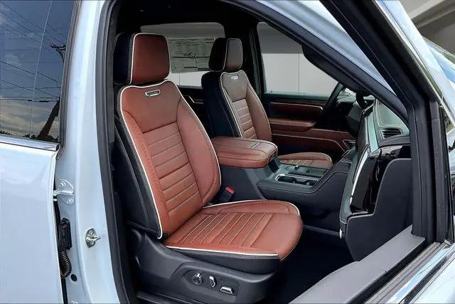 2026 GMC Sierra 2500HD Crew Cab, Standard Bed, Denali Ultimate, 4WD