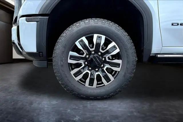 2026 GMC Sierra 2500HD Crew Cab, Standard Bed, Denali Ultimate, 4WD