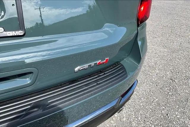 2026 GMC Yukon 4WD AT4