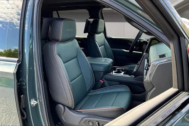 2026 GMC Yukon 4WD AT4