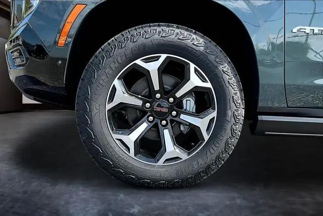 2026 GMC Yukon 4WD AT4