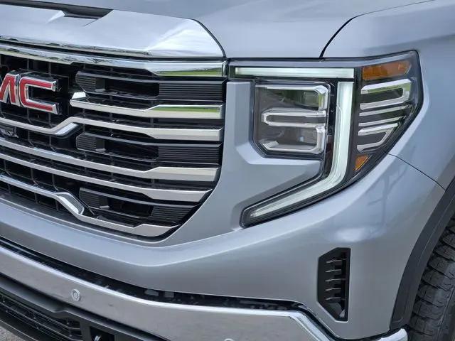 2026 GMC Sierra 1500 Crew Cab, Short Bed, SLT, 4WD