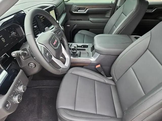 2026 GMC Sierra 1500 Crew Cab, Short Bed, SLT, 4WD