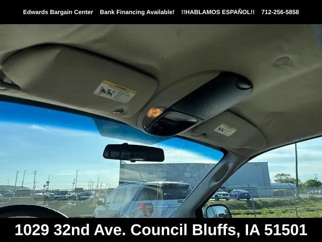 2005 Chrysler Town & Country LX
