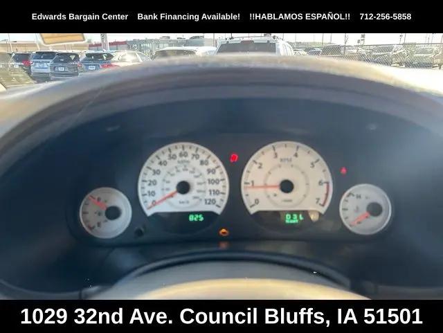 2005 Chrysler Town & Country LX