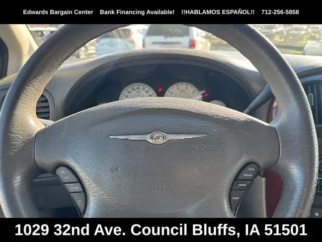 2005 Chrysler Town & Country LX