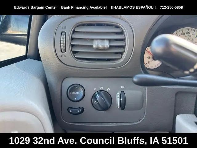 2005 Chrysler Town & Country LX