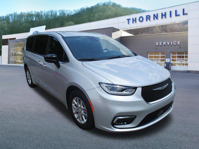 2026 Chrysler Pacifica Select for sale in Chapmanville, WV