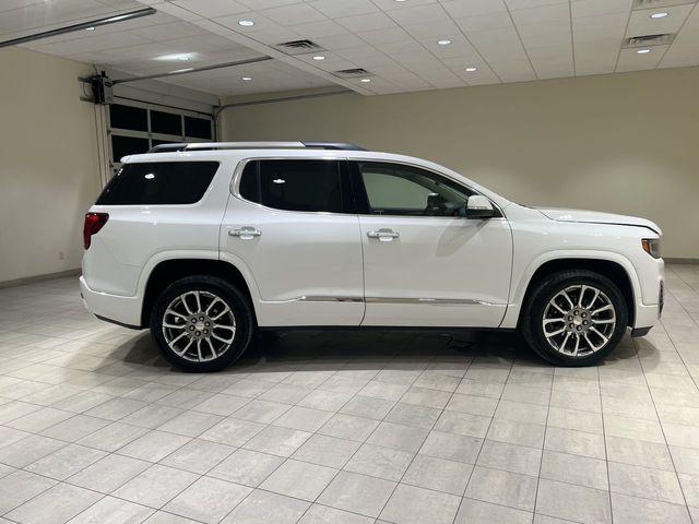 2023 GMC Acadia AWD Denali