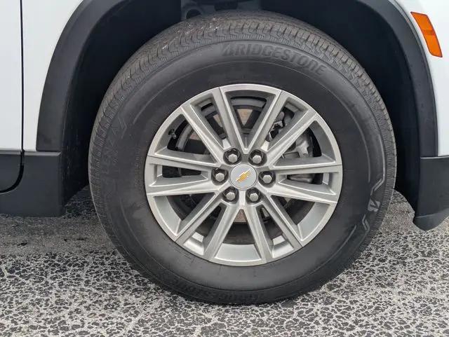 2023 Chevrolet Traverse FWD LT Cloth